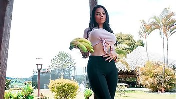 Beauty Cumshot Pussy Boobs Latina 