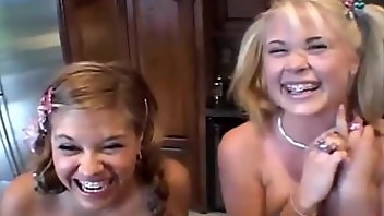 Twins Lesbian Teen Pussy Blonde 